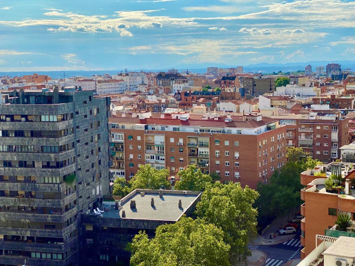 Apartamento Charming Eurobuilding Skyline Madrid Exterior foto