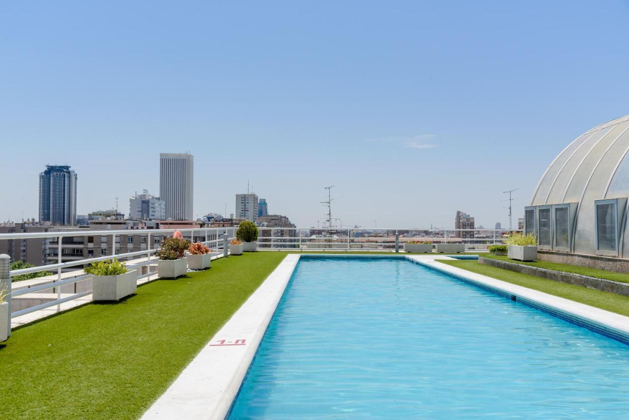 Apartamento Charming Eurobuilding Skyline Madrid Exterior foto